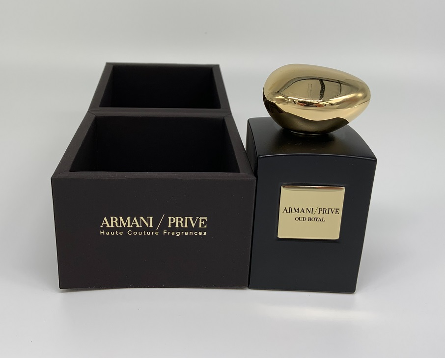 のサイズ アルマーニ プリヴェ ウードロイヤル Armani prive oudroyal シンガポー