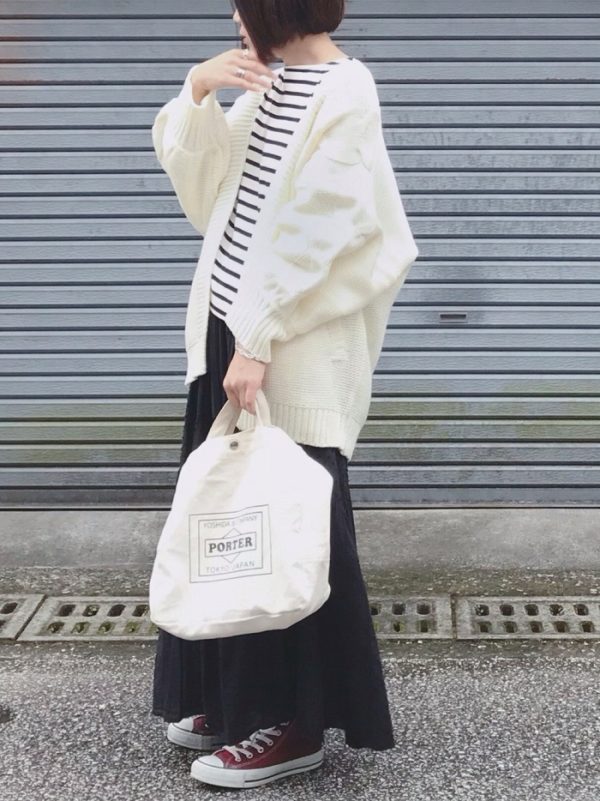 レディース 秋はモノトーンコーデでシックに大人っぽく コーデ紹介あり Dada レディース 秋はモノトーンコーデでシックに大人っぽく コーデ紹介あり Dada
